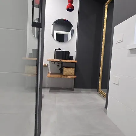 Casa Al Centro コリリアーノ・カーラブロ